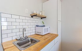 Landmark Resort King Suite Unit 607 - Beautifully Updated - Perfect For 2 Guests!